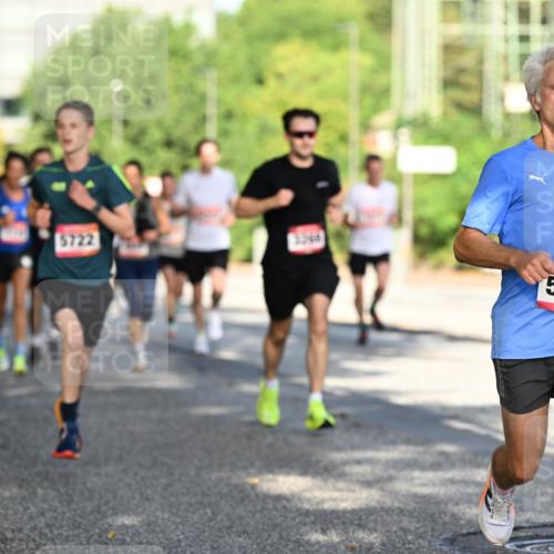 06.09.2026 - CURREX Alsterlauf Dr. Thomas Lammeyer http://msf.ph/oto/10124395 06.09.2026 09:41:25 Laufen 5722, 5402 meine-sportfotos.de