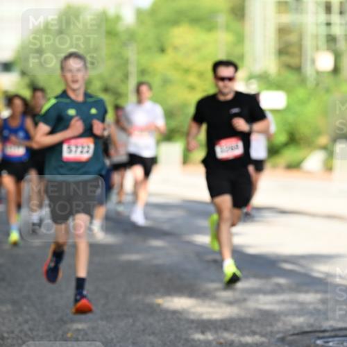 06.09.2026 - CURREX Alsterlauf Dr. Thomas Lammeyer http://msf.ph/oto/10124400 06.09.2026 09:41:25 Laufen 5722 meine-sportfotos.de