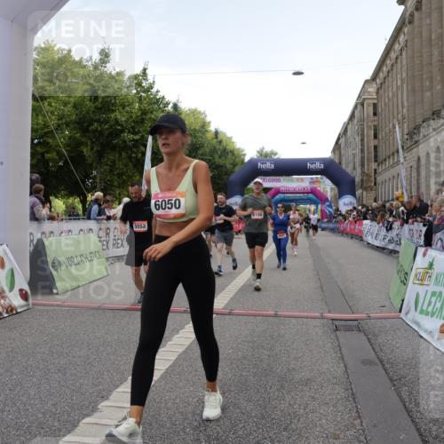 06.09.2026 - CURREX Alsterlauf Yannick Fuchs http://msf.ph/oto/10124404 06.09.2026 10:03:20 Ziel 2280, 2323, 2334, 2522, 3131, 3625, 3626, 3874, 4229, 4919, 4936, 5025, 5054, 5552, 5653, 5756, 6050, 6345, 6355, 6377, 8150 meine-sportfotos.de