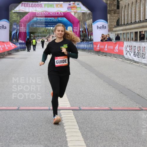 06.09.2026 - CURREX Alsterlauf Strokosch-Dieckow http://msf.ph/oto/10124407 06.09.2026 12:18:03 Ziel 1306 meine-sportfotos.de