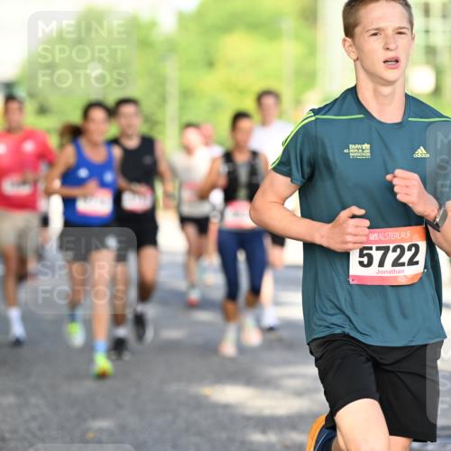 06.09.2026 - CURREX Alsterlauf Dr. Thomas Lammeyer http://msf.ph/oto/10124417 06.09.2026 09:41:27 Laufen 42, 5722 meine-sportfotos.de
