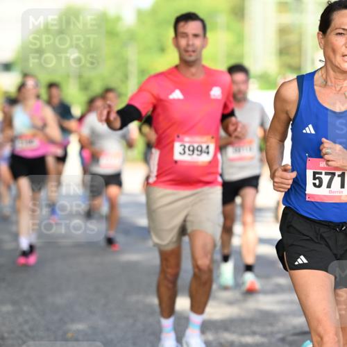 06.09.2026 - CURREX Alsterlauf Dr. Thomas Lammeyer http://msf.ph/oto/10124436 06.09.2026 09:41:29 Laufen 10, 3994, 5710 meine-sportfotos.de