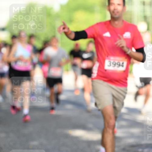 06.09.2026 - CURREX Alsterlauf Dr. Thomas Lammeyer http://msf.ph/oto/10124439 06.09.2026 09:41:30 Laufen 3994 meine-sportfotos.de