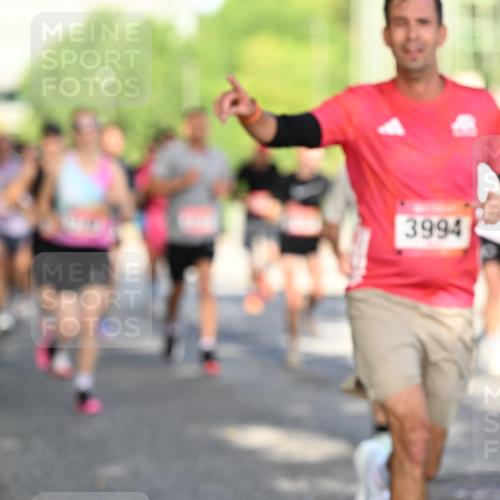 06.09.2026 - CURREX Alsterlauf Dr. Thomas Lammeyer http://msf.ph/oto/10124442 06.09.2026 09:41:30 Laufen 3994 meine-sportfotos.de