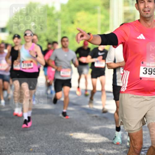 06.09.2026 - CURREX Alsterlauf Dr. Thomas Lammeyer http://msf.ph/oto/10124443 06.09.2026 09:41:30 Laufen 2106, 3994 meine-sportfotos.de