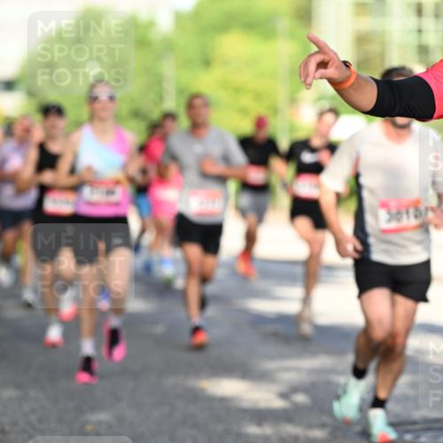 06.09.2026 - CURREX Alsterlauf Dr. Thomas Lammeyer http://msf.ph/oto/10124447 06.09.2026 09:41:30 Laufen 39 meine-sportfotos.de
