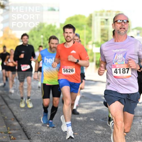 06.09.2026 - CURREX Alsterlauf Dr. Thomas Lammeyer http://msf.ph/oto/10124484 06.09.2026 09:41:35 Laufen 5626, 4187 meine-sportfotos.de
