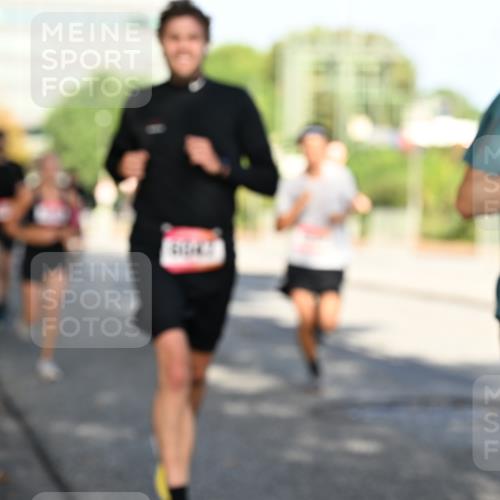 06.09.2026 - CURREX Alsterlauf Dr. Thomas Lammeyer http://msf.ph/oto/10124490 06.09.2026 09:41:37 Laufen 831 meine-sportfotos.de