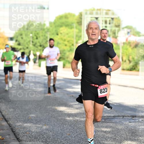 06.09.2026 - CURREX Alsterlauf Dr. Thomas Lammeyer http://msf.ph/oto/10124511 06.09.2026 09:41:41 Laufen 822 meine-sportfotos.de