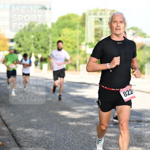 06.09.2026 - CURREX Alsterlauf Dr. Thomas Lammeyer http://msf.ph/oto/10124514 06.09.2026 09:41:41 Laufen 822 meine-sportfotos.de