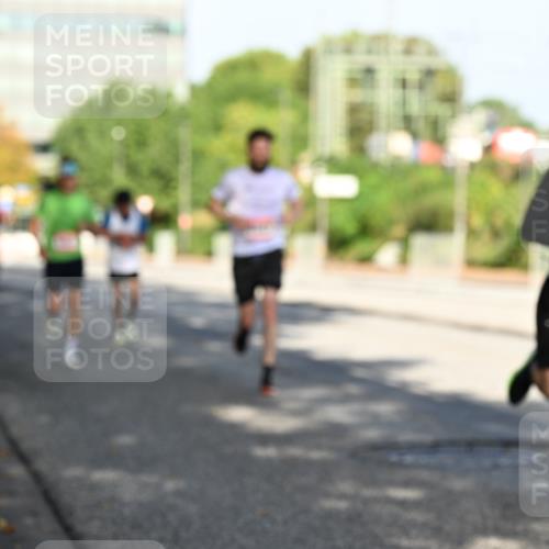 06.09.2026 - CURREX Alsterlauf Dr. Thomas Lammeyer http://msf.ph/oto/10124522 06.09.2026 09:41:42 Laufen  meine-sportfotos.de