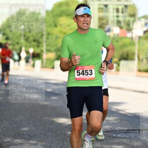 06.09.2026 - CURREX Alsterlauf Dr. Thomas Lammeyer http://msf.ph/oto/10124543 06.09.2026 09:41:45 Laufen 5453 meine-sportfotos.de