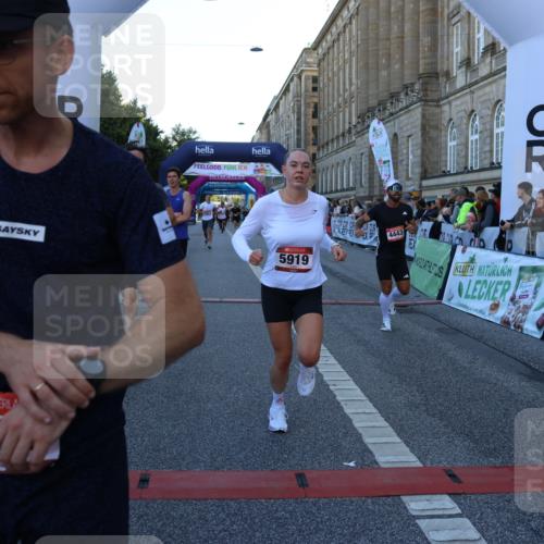 06.09.2026 - CURREX Alsterlauf Strokosch-Dieckow http://msf.ph/oto/10124544 06.09.2026 09:43:28 Ziel 3489, 3814, 4016, 4089, 4397, 4443, 4505, 4988, 5370, 5919, 6104, 6192, 6267, 6326, 8164 meine-sportfotos.de