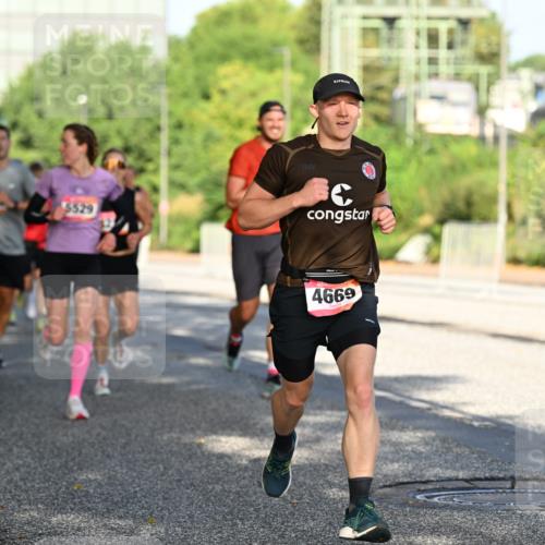 06.09.2026 - CURREX Alsterlauf Dr. Thomas Lammeyer http://msf.ph/oto/10124576 06.09.2026 09:41:49 Laufen 1652, 4669 meine-sportfotos.de