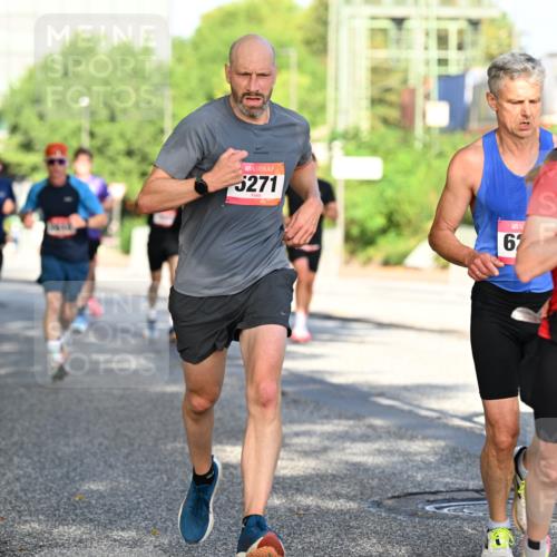 06.09.2026 - CURREX Alsterlauf Dr. Thomas Lammeyer http://msf.ph/oto/10124620 06.09.2026 09:41:55 Laufen 3271, 62 meine-sportfotos.de
