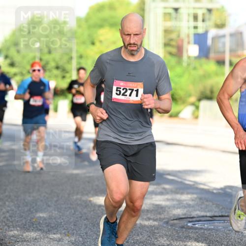 06.09.2026 - CURREX Alsterlauf Dr. Thomas Lammeyer http://msf.ph/oto/10124622 06.09.2026 09:41:55 Laufen 5271 meine-sportfotos.de