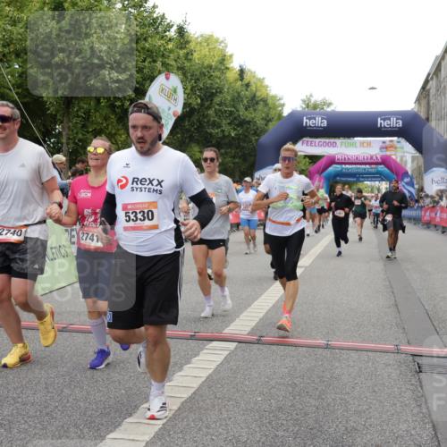 06.09.2026 - CURREX Alsterlauf Yannick Fuchs http://msf.ph/oto/10124640 06.09.2026 10:03:28 Ziel 2280, 2323, 2334, 2447, 2522, 2740, 2741, 2820, 3227, 3625, 3874, 4777, 5330, 5360, 5461, 5552, 5651, 6345, 6355, 8022, 8150, 8279 meine-sportfotos.de