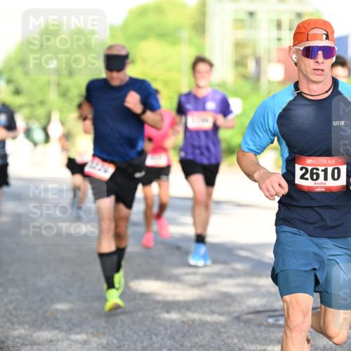 06.09.2026 - CURREX Alsterlauf Dr. Thomas Lammeyer http://msf.ph/oto/10124644 06.09.2026 09:41:58 Laufen 11, 2610 meine-sportfotos.de