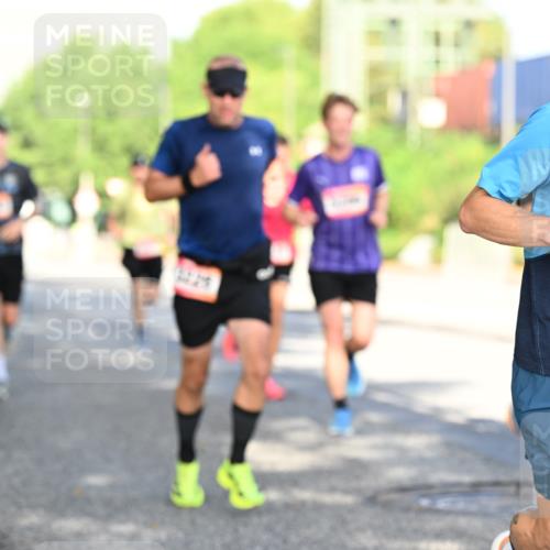 06.09.2026 - CURREX Alsterlauf Dr. Thomas Lammeyer http://msf.ph/oto/10124647 06.09.2026 09:41:58 Laufen 610 meine-sportfotos.de