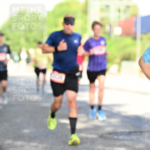 06.09.2026 - CURREX Alsterlauf Dr. Thomas Lammeyer http://msf.ph/oto/10124648 06.09.2026 09:41:58 Laufen 261 meine-sportfotos.de