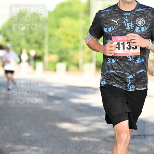 06.09.2026 - CURREX Alsterlauf Dr. Thomas Lammeyer http://msf.ph/oto/10124682 06.09.2026 09:42:02 Laufen 4135 meine-sportfotos.de