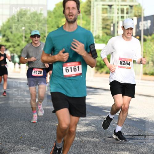 06.09.2026 - CURREX Alsterlauf Dr. Thomas Lammeyer http://msf.ph/oto/10124730 06.09.2026 09:42:06 Laufen 4128, 6161, 8264 meine-sportfotos.de