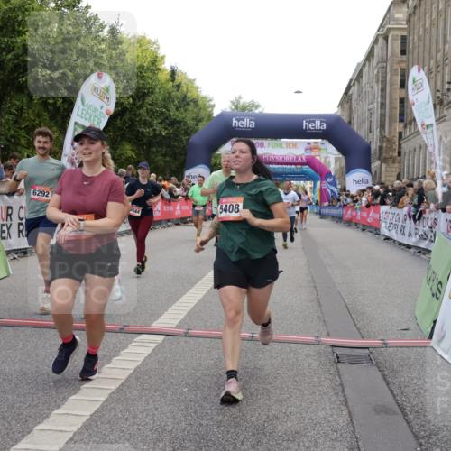 06.09.2026 - CURREX Alsterlauf Yannick Fuchs http://msf.ph/oto/10124778 06.09.2026 10:03:34 Ziel 2447, 2448, 2501, 2740, 2741, 2820, 2869, 3227, 3252, 3367, 3756, 4777, 5087, 5330, 5360, 5408, 5461, 6290, 6292, 6344, 8022, 8263, 8279, 8323 meine-sportfotos.de