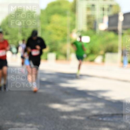 06.09.2026 - CURREX Alsterlauf Dr. Thomas Lammeyer http://msf.ph/oto/10124807 06.09.2026 09:42:14 Laufen  meine-sportfotos.de