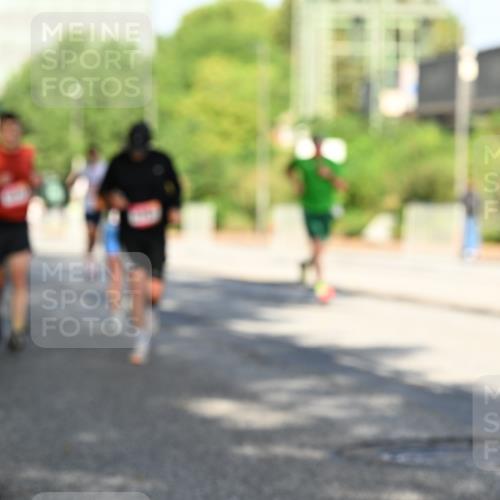06.09.2026 - CURREX Alsterlauf Dr. Thomas Lammeyer http://msf.ph/oto/10124808 06.09.2026 09:42:14 Laufen  meine-sportfotos.de