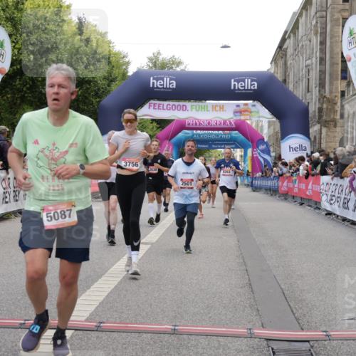 06.09.2026 - CURREX Alsterlauf Yannick Fuchs http://msf.ph/oto/10124827 06.09.2026 10:03:35 Ziel 2447, 2448, 2501, 2629, 2630, 2740, 2741, 2820, 2869, 3227, 3252, 3367, 3756, 4777, 5087, 5360, 5408, 5461, 6290, 6292, 6344, 8022, 8263, 8279, 8315, 8323 meine-sportfotos.de