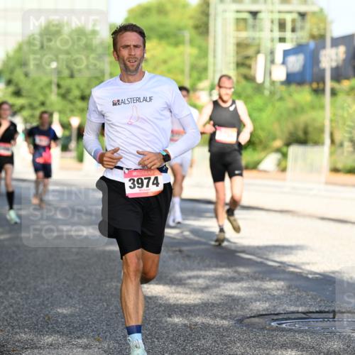 06.09.2026 - CURREX Alsterlauf Dr. Thomas Lammeyer http://msf.ph/oto/10124869 06.09.2026 09:42:22 Laufen 3974 meine-sportfotos.de