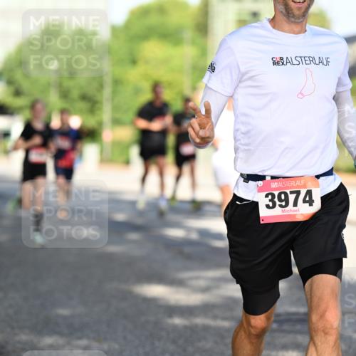 06.09.2026 - CURREX Alsterlauf Dr. Thomas Lammeyer http://msf.ph/oto/10124876 06.09.2026 09:42:23 Laufen 3974 meine-sportfotos.de