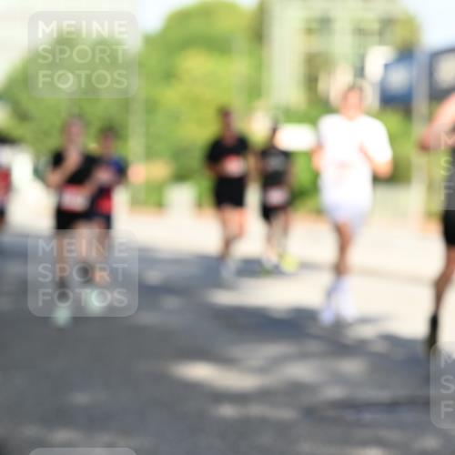 06.09.2026 - CURREX Alsterlauf Dr. Thomas Lammeyer http://msf.ph/oto/10124882 06.09.2026 09:42:24 Laufen  meine-sportfotos.de