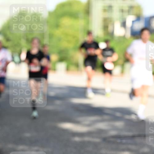 06.09.2026 - CURREX Alsterlauf Dr. Thomas Lammeyer http://msf.ph/oto/10124887 06.09.2026 09:42:24 Laufen  meine-sportfotos.de