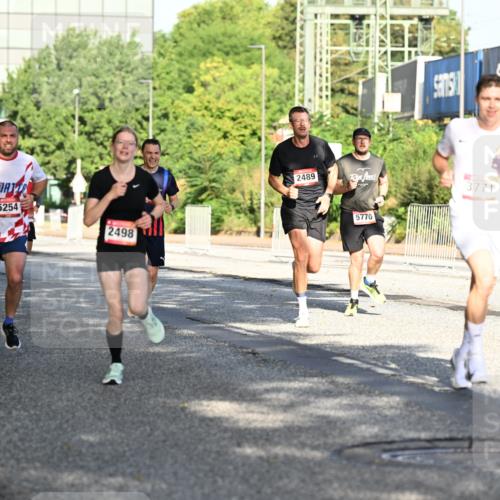 06.09.2026 - CURREX Alsterlauf Dr. Thomas Lammeyer http://msf.ph/oto/10124889 06.09.2026 09:42:25 Laufen 5988, 5254, 2498, 2489, 3771, 5770 meine-sportfotos.de
