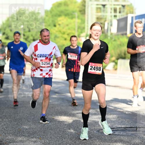 06.09.2026 - CURREX Alsterlauf Dr. Thomas Lammeyer http://msf.ph/oto/10124904 06.09.2026 09:42:26 Laufen 5254, 3615, 2498 meine-sportfotos.de