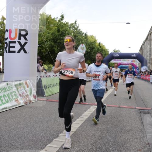 06.09.2026 - CURREX Alsterlauf Yannick Fuchs http://msf.ph/oto/10124907 06.09.2026 10:03:38 Ziel 2429, 2447, 2448, 2501, 2629, 2630, 2869, 3227, 3252, 3367, 3756, 4777, 5087, 5408, 5461, 5737, 6290, 6292, 6344, 8203, 8263, 8279, 8315, 8323 meine-sportfotos.de
