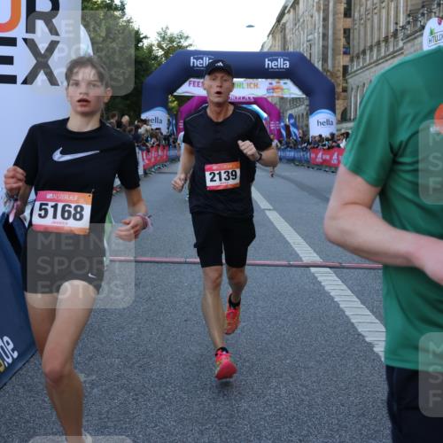 06.09.2026 - CURREX Alsterlauf Strokosch-Dieckow http://msf.ph/oto/10124924 06.09.2026 09:44:09 Ziel 2139, 2250, 2723, 3010, 3702, 3994, 4157, 4277, 4893, 5114, 5168, 5402, 5606, 6060, 8127, 8328 meine-sportfotos.de