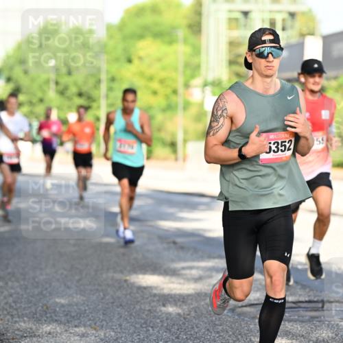 06.09.2026 - CURREX Alsterlauf Dr. Thomas Lammeyer http://msf.ph/oto/10124948 06.09.2026 09:42:30 Laufen 11, 5352, 55 meine-sportfotos.de