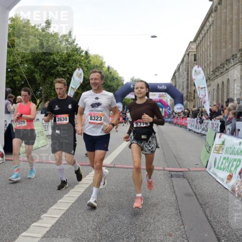 06.09.2026 - CURREX Alsterlauf Yannick Fuchs http://msf.ph/oto/10124957 06.09.2026 10:03:40 Ziel 2386, 2429, 2448, 2501, 2629, 2630, 2869, 3252, 3367, 3756, 4777, 5087, 5408, 5737, 6290, 6292, 6344, 8203, 8219, 8263, 8315, 8323 meine-sportfotos.de