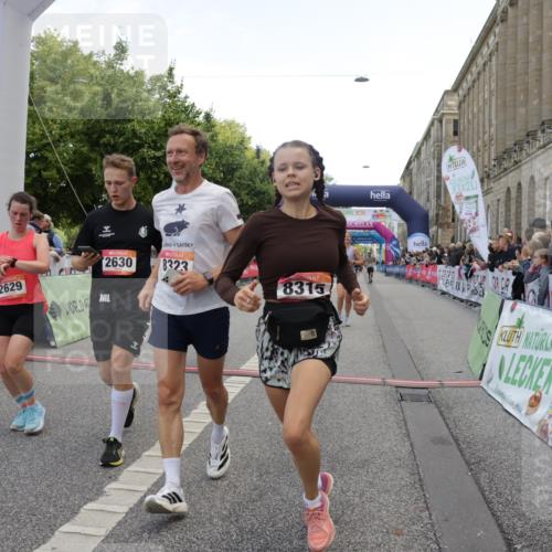 06.09.2026 - CURREX Alsterlauf Yannick Fuchs http://msf.ph/oto/10124968 06.09.2026 10:03:40 Ziel 2386, 2429, 2448, 2501, 2629, 2630, 2869, 3252, 3367, 3756, 4777, 5087, 5408, 5737, 6290, 6292, 6344, 8203, 8219, 8263, 8315, 8323 meine-sportfotos.de