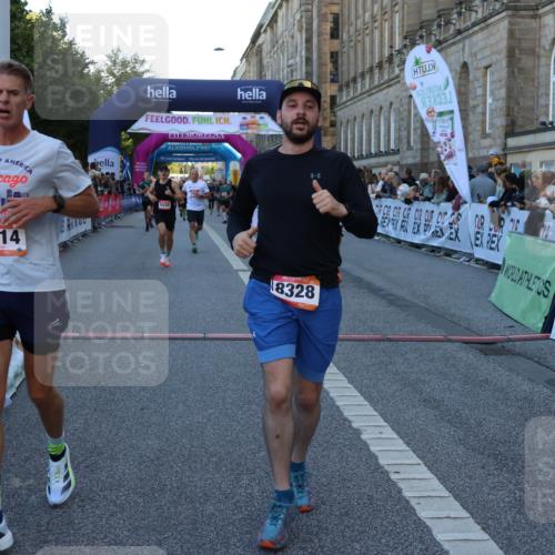 06.09.2026 - CURREX Alsterlauf Strokosch-Dieckow http://msf.ph/oto/10124971 06.09.2026 09:44:13 Ziel 2139, 2250, 2699, 2723, 3010, 3702, 3994, 4157, 4838, 5114, 5168, 5530, 5606, 8127, 8328 meine-sportfotos.de