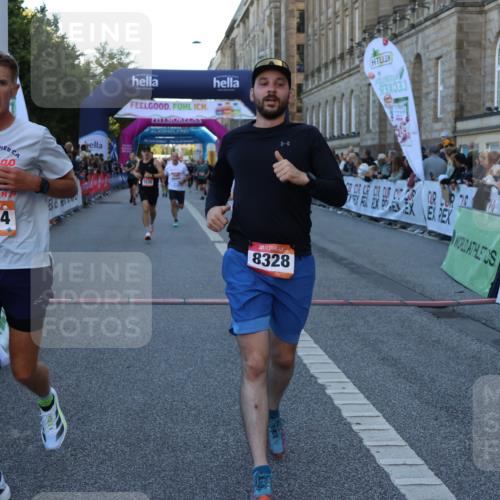 06.09.2026 - CURREX Alsterlauf Strokosch-Dieckow http://msf.ph/oto/10124975 06.09.2026 09:44:13 Ziel 2139, 2250, 2699, 2723, 3010, 3702, 3994, 4157, 4838, 5114, 5168, 5530, 5606, 8127, 8328 meine-sportfotos.de