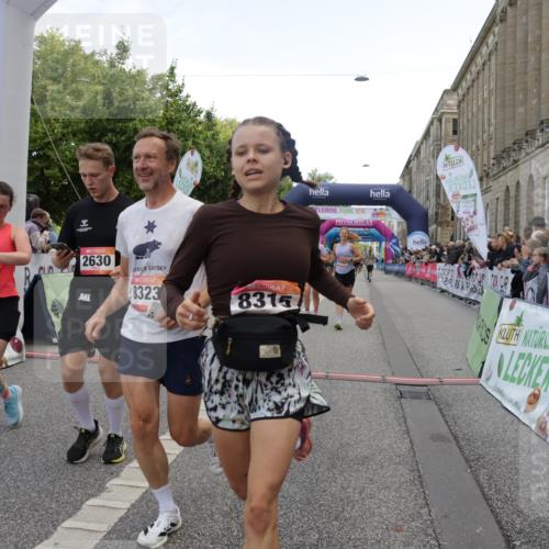 06.09.2026 - CURREX Alsterlauf Yannick Fuchs http://msf.ph/oto/10124978 06.09.2026 10:03:41 Ziel 2386, 2429, 2448, 2501, 2629, 2630, 2869, 3252, 3367, 3756, 4591, 5087, 5408, 5737, 6290, 6292, 6344, 8203, 8219, 8263, 8315, 8323 meine-sportfotos.de