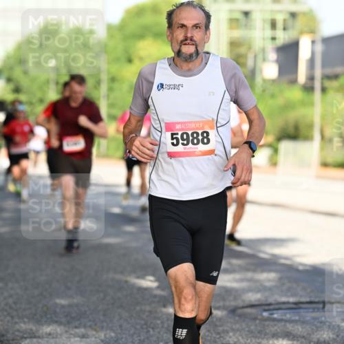 06.09.2026 - CURREX Alsterlauf Dr. Thomas Lammeyer http://msf.ph/oto/10124979 06.09.2026 09:42:33 Laufen 5988 meine-sportfotos.de