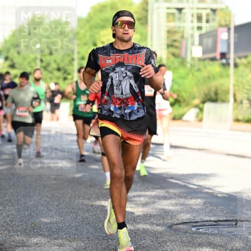 06.09.2026 - CURREX Alsterlauf Dr. Thomas Lammeyer http://msf.ph/oto/10125016 06.09.2026 09:42:37 Laufen  meine-sportfotos.de
