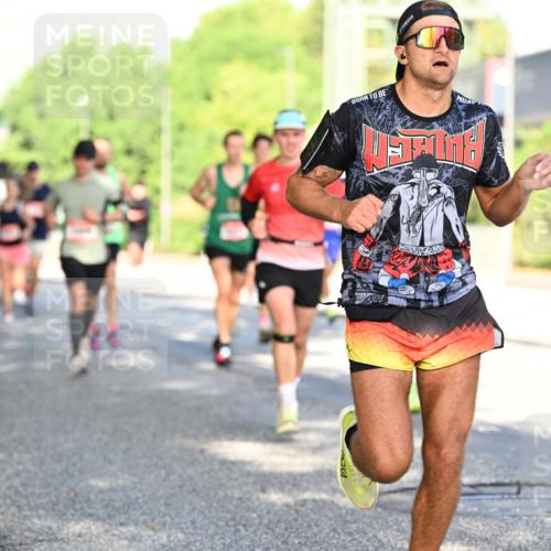 06.09.2026 - CURREX Alsterlauf Dr. Thomas Lammeyer http://msf.ph/oto/10125021 06.09.2026 09:42:38 Laufen 11, 11 meine-sportfotos.de