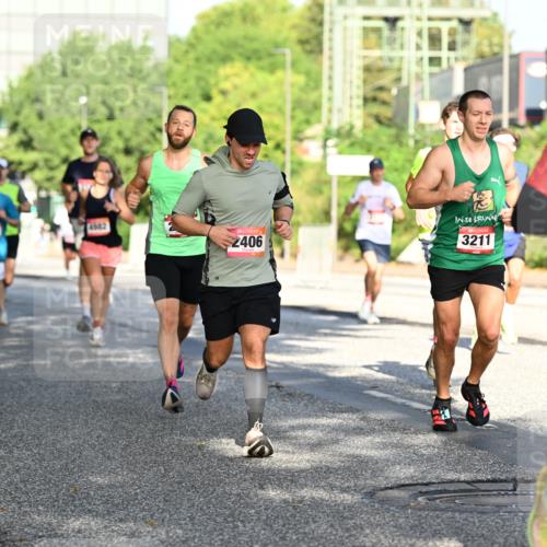 06.09.2026 - CURREX Alsterlauf Dr. Thomas Lammeyer http://msf.ph/oto/10125040 06.09.2026 09:42:39 Laufen 4382, 2406, 3211 meine-sportfotos.de