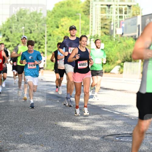 06.09.2026 - CURREX Alsterlauf Dr. Thomas Lammeyer http://msf.ph/oto/10125065 06.09.2026 09:42:42 Laufen 4372, 5926, 31, 4982, 305, 2101 meine-sportfotos.de