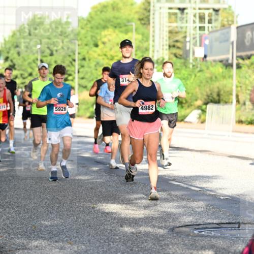 06.09.2026 - CURREX Alsterlauf Dr. Thomas Lammeyer http://msf.ph/oto/10125066 06.09.2026 09:42:42 Laufen 4372, 5926, 314, 4982, 5805, 8151 meine-sportfotos.de